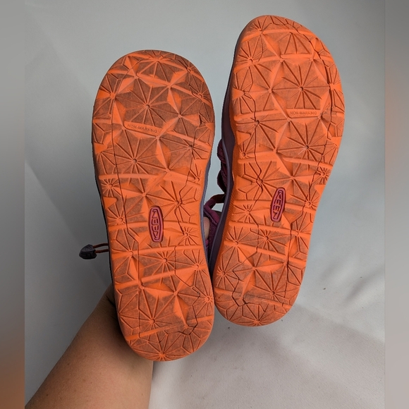 KEEN Kid Sandals Size 3 US Pink And Orange Washable - Picture 8 of 9